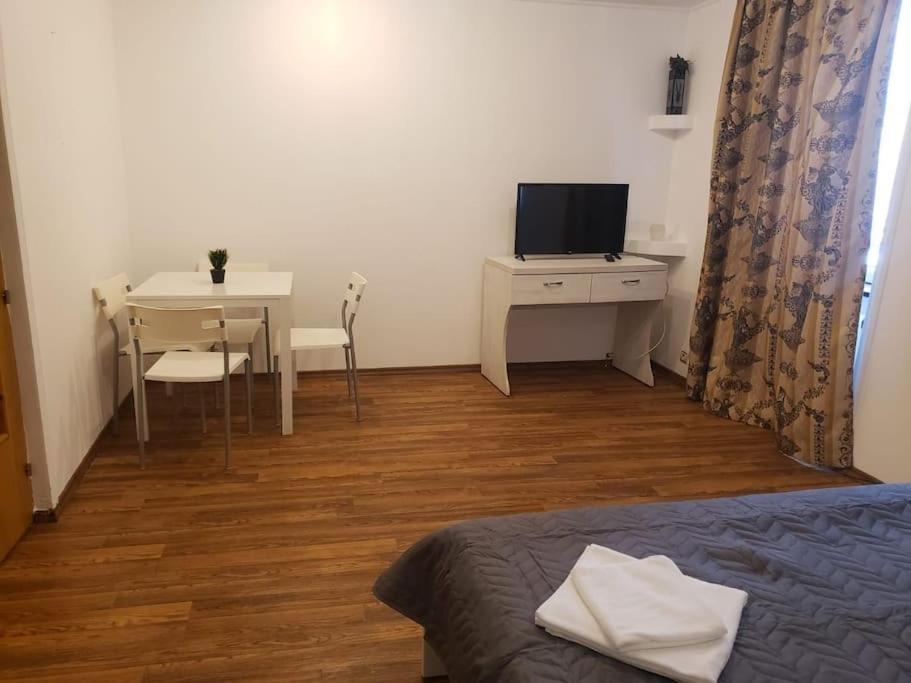 Studio Sforii In Brasov Ris Accommodation Exterior foto